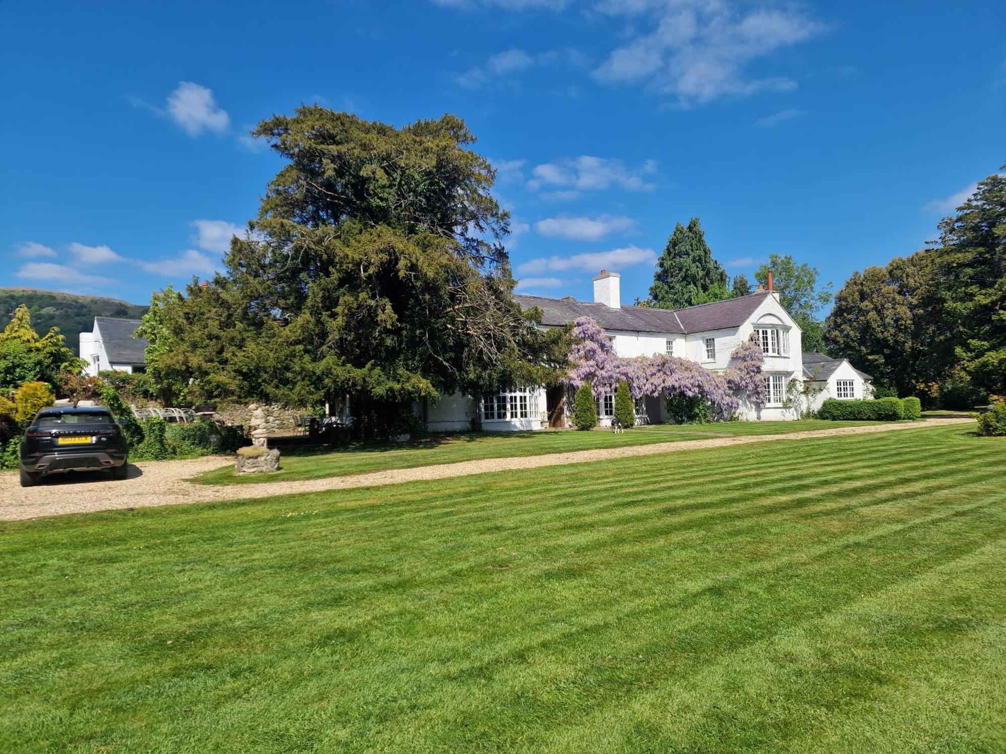Glyn Isa Country House Luxury Self Catering Accommodation Конви Экстерьер фото